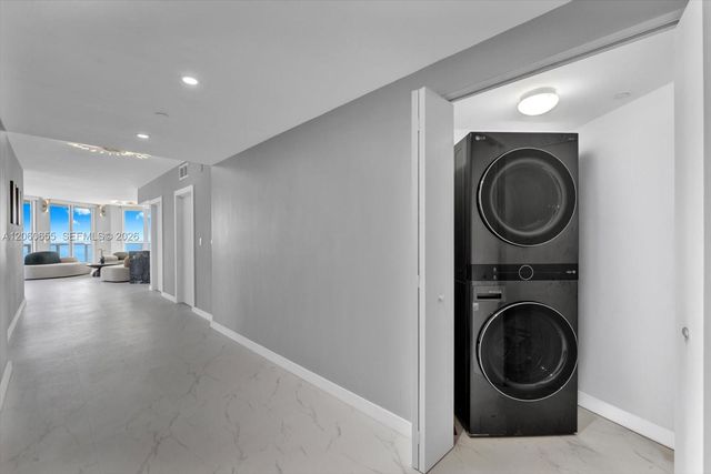 6365 Collins 3901, Miami Beach, FL 33141