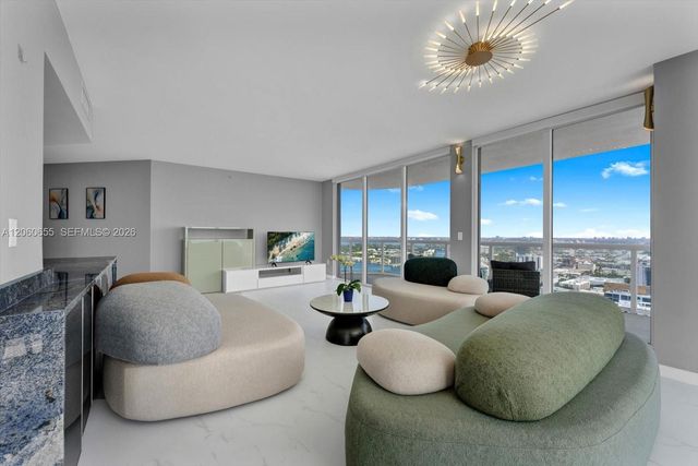 6365 Collins 3901, Miami Beach, FL 33141