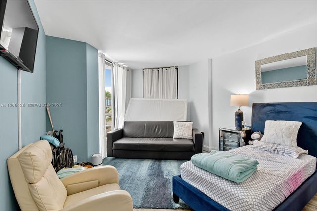 3640 Yacht Club Dr 410, Aventura, FL 33180