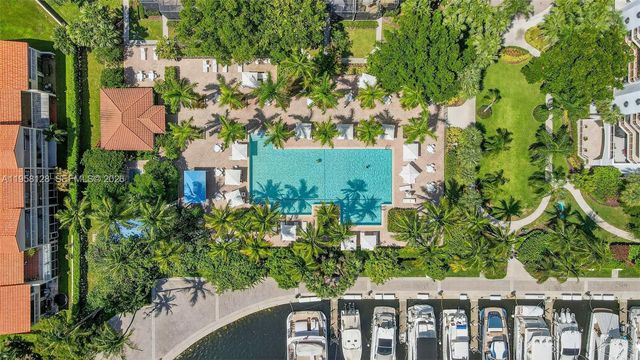 3640 Yacht Club Dr 410, Aventura, FL 33180