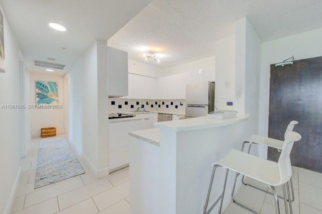 1500 Bay Rd 528S, Miami Beach, FL 33139