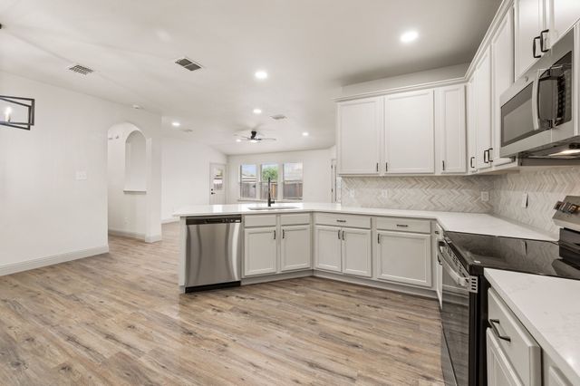 8837 Highland Orchard Drive, Fort Worth, TX 76179
