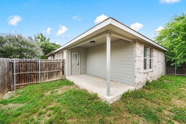 8837 Highland Orchard Drive, Fort Worth, TX 76179