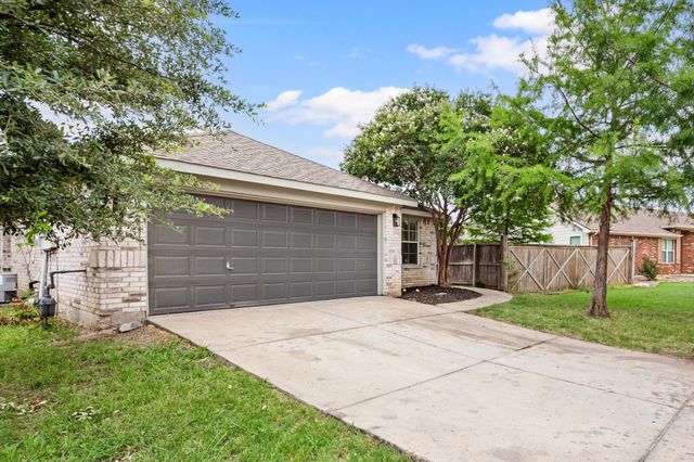 8837 Highland Orchard Drive, Fort Worth, TX 76179