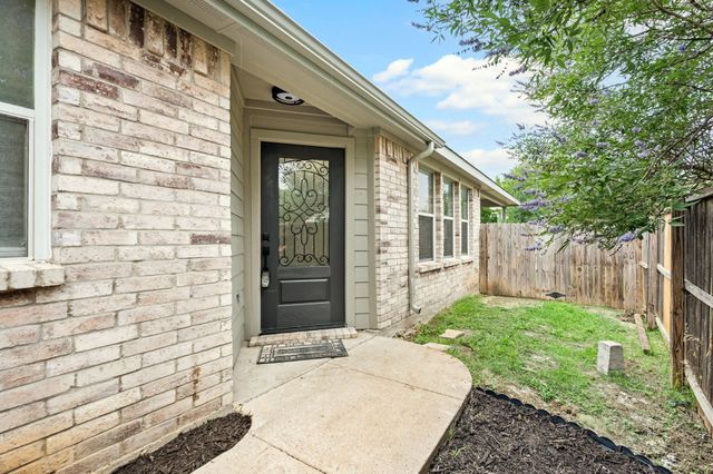 8837 Highland Orchard Drive, Fort Worth, TX 76179