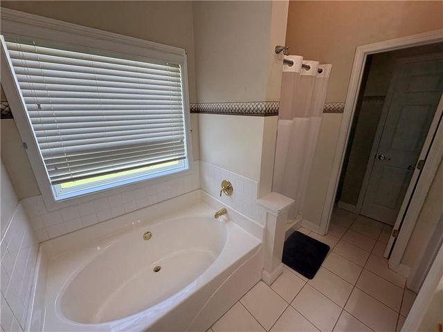 4370 Old Wyndoham Court, Gainesville, GA 30506