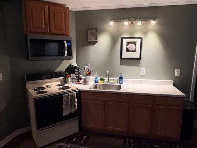 4370 Old Wyndoham Court, Gainesville, GA 30506