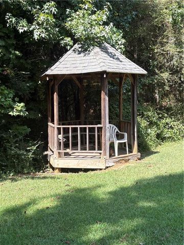 4370 Old Wyndoham Court, Gainesville, GA 30506