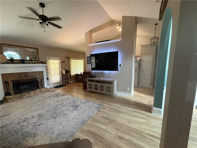 4370 Old Wyndoham Court, Gainesville, GA 30506