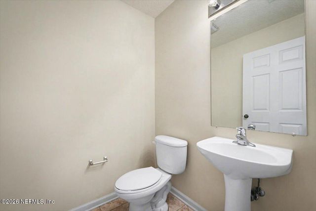 8550 ARGYLE BUSINESS Loop 306, Jacksonville, FL 32244