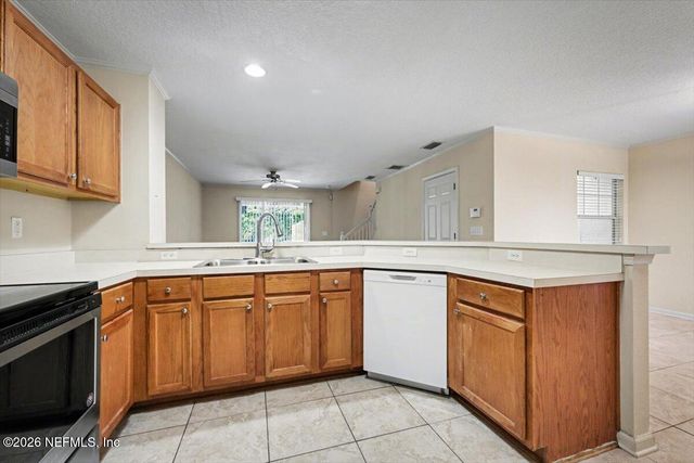 8550 ARGYLE BUSINESS Loop 306, Jacksonville, FL 32244