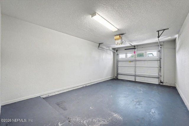 8550 ARGYLE BUSINESS Loop 306, Jacksonville, FL 32244