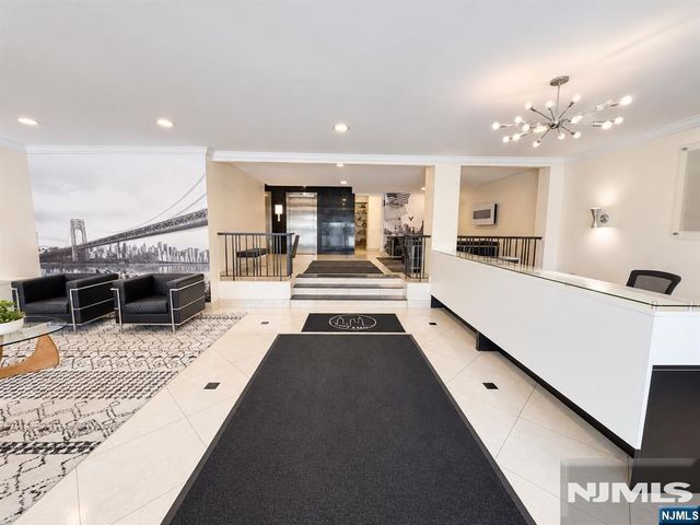 7100 JFK Blvd E 11R, Guttenberg, NJ 07093