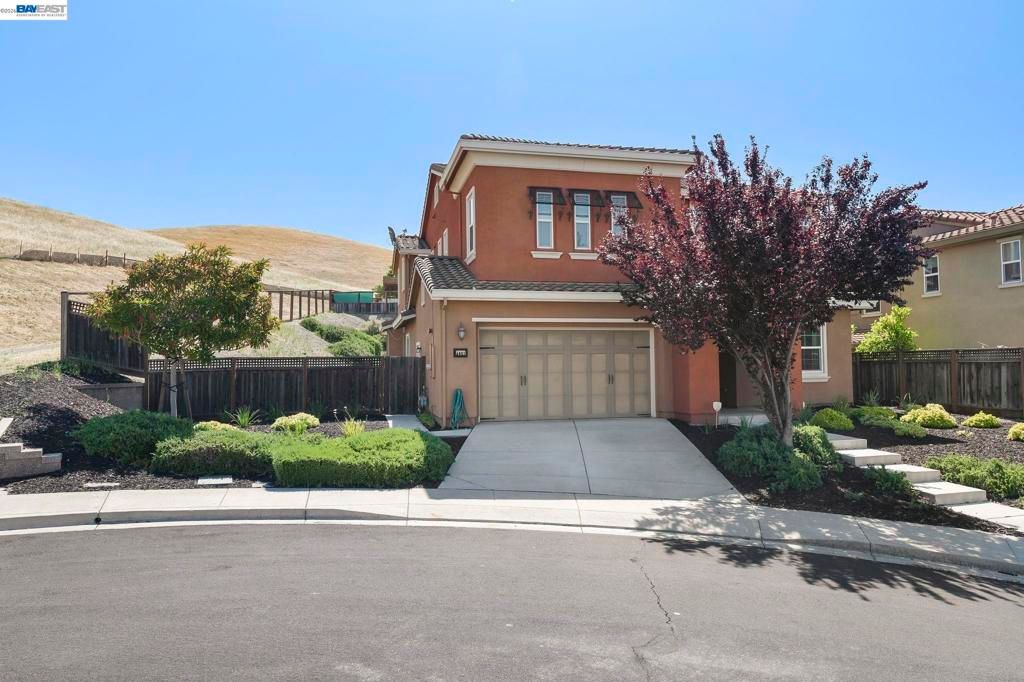 Image 1 of property listing at 4951 Campanille Ct, Dublin, CA 94568
