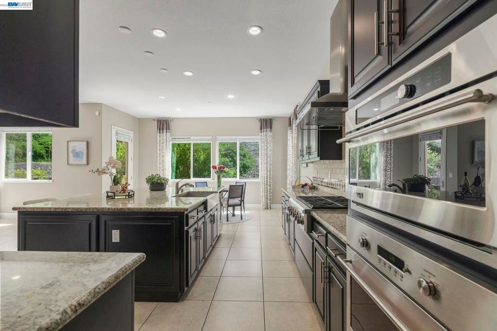 Image 15 of property listing at 4951 Campanille Ct, Dublin, CA 94568
