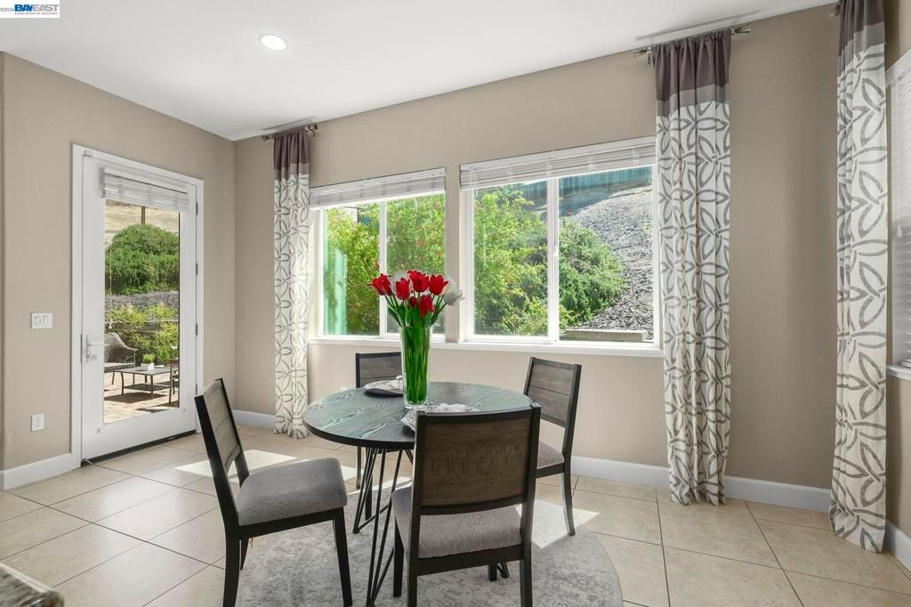 Image 19 of property listing at 4951 Campanille Ct, Dublin, CA 94568