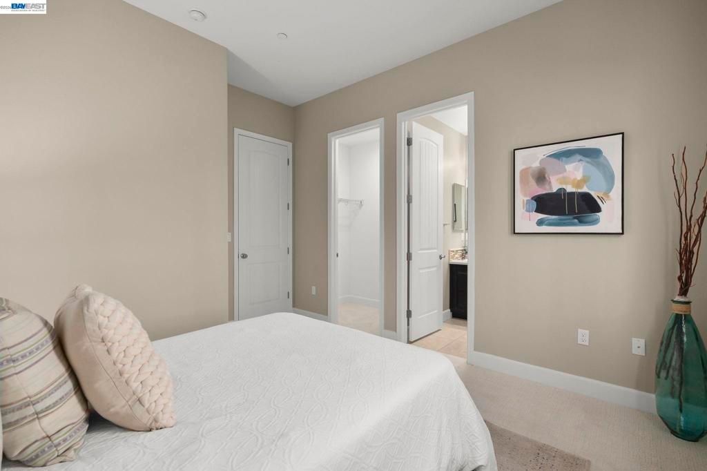 Image 21 of property listing at 4951 Campanille Ct, Dublin, CA 94568
