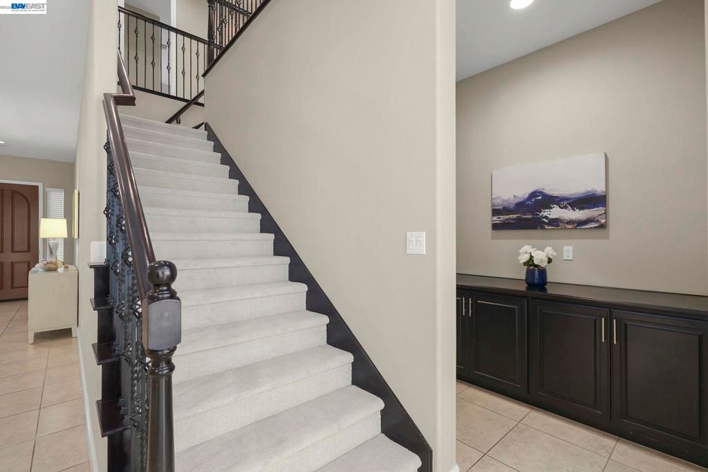 Image 23 of property listing at 4951 Campanille Ct, Dublin, CA 94568