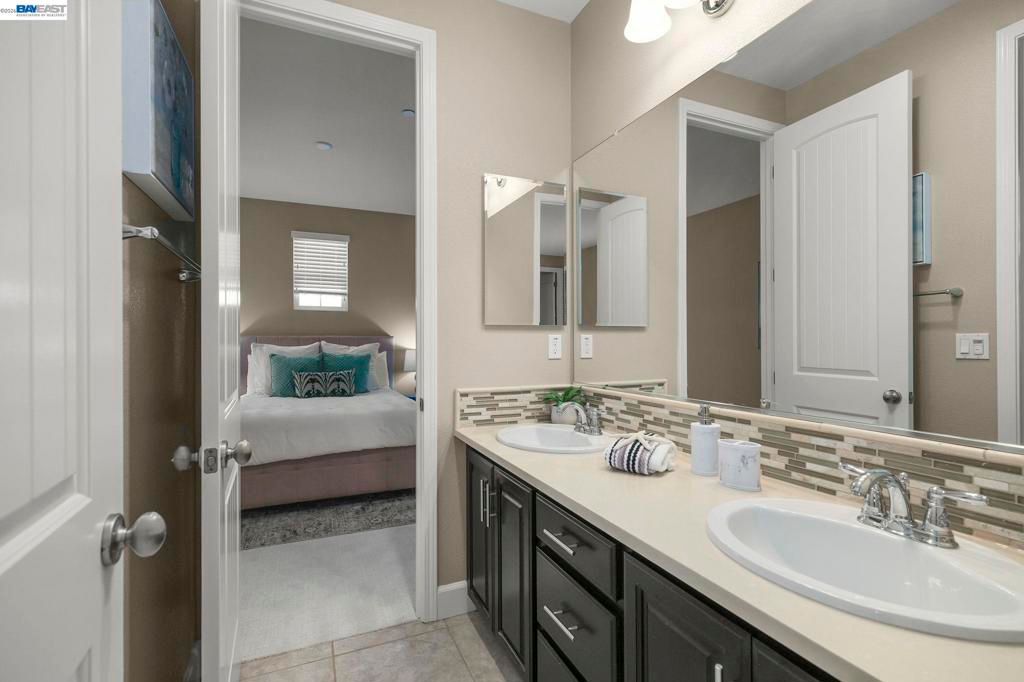 Image 35 of property listing at 4951 Campanille Ct, Dublin, CA 94568