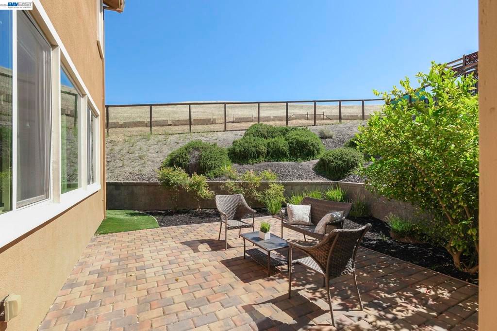 Image 38 of property listing at 4951 Campanille Ct, Dublin, CA 94568