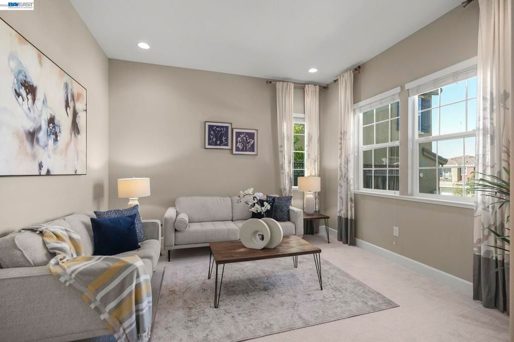 Image 7 of property listing at 4951 Campanille Ct, Dublin, CA 94568