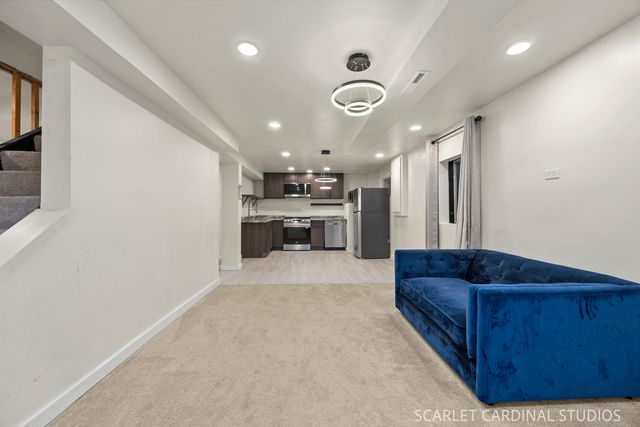 890 Brompton Circle, Bolingbrook, IL 60440