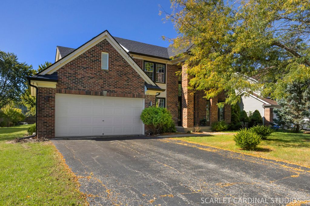 890 Brompton Circle, Bolingbrook, IL 60440