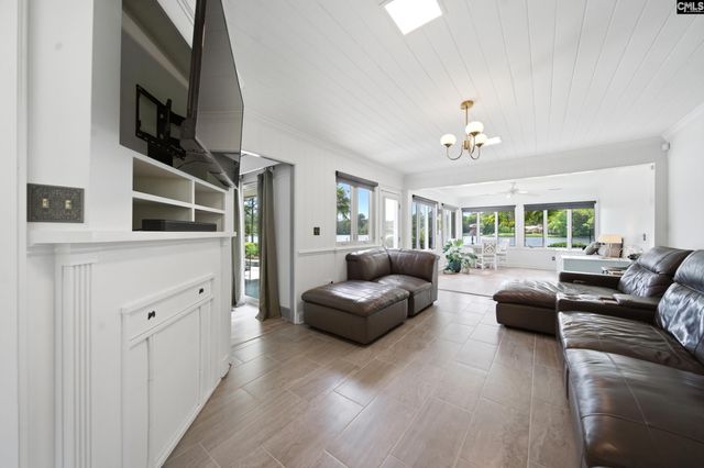 6211 Lakeshore Drive, Columbia, SC 29206