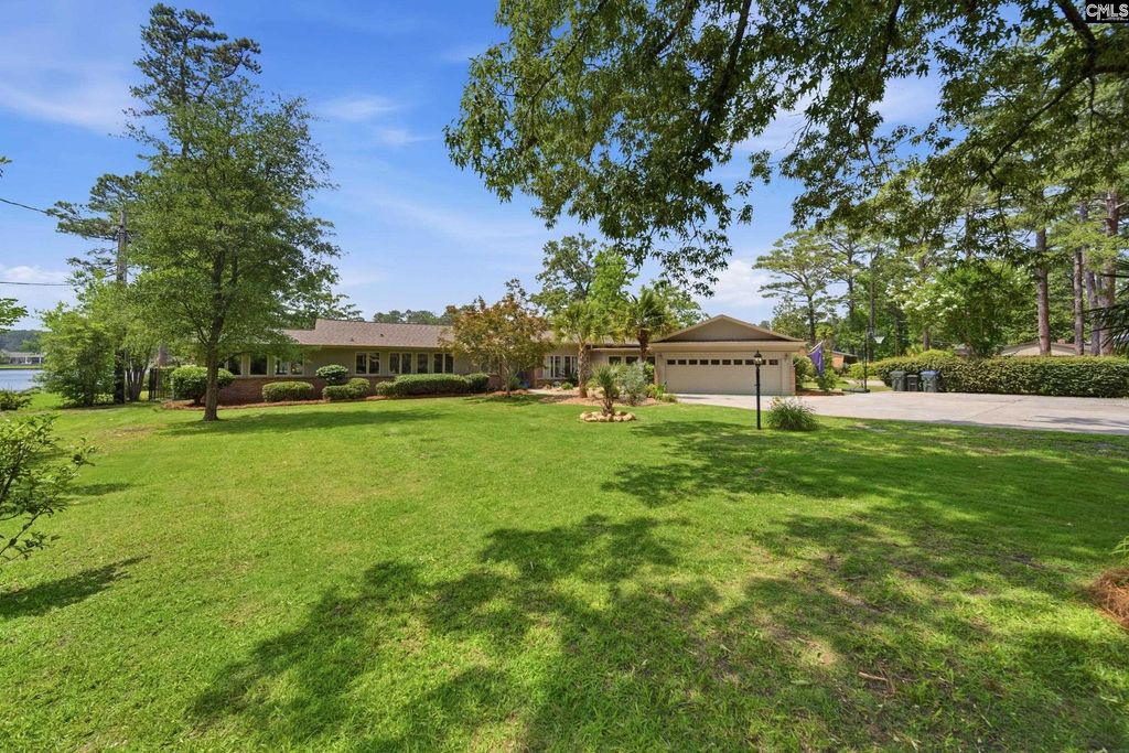 6211 Lakeshore Drive, Columbia, SC 29206