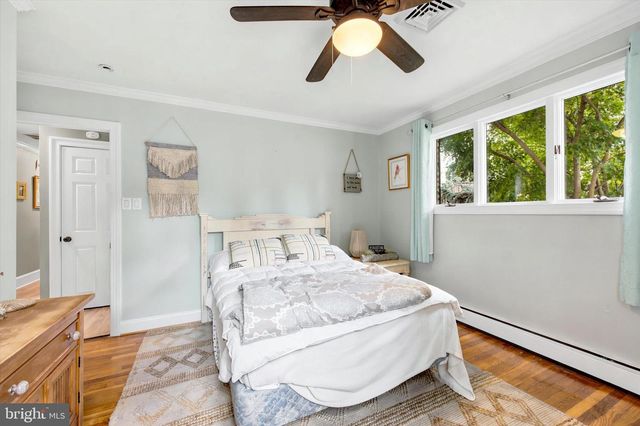 53 SKYLINE DR, Norristown, PA 19403