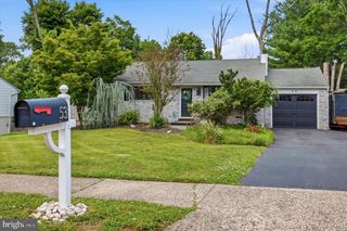 53 SKYLINE DR, Norristown, PA 19403