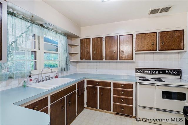 3235 BOXELDER DR, Cheyenne, WY 82001