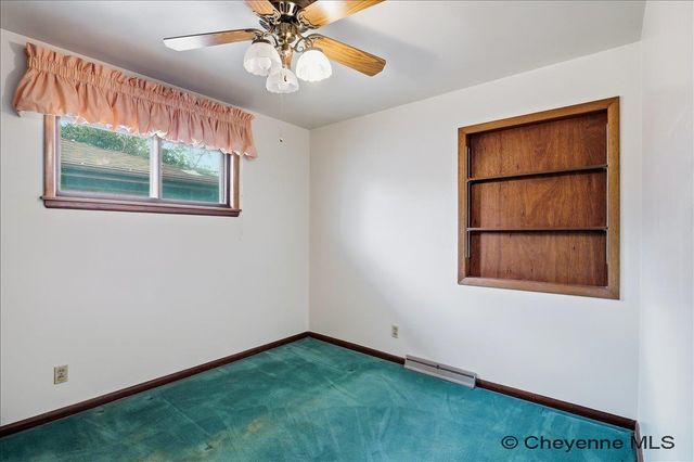 3235 BOXELDER DR, Cheyenne, WY 82001