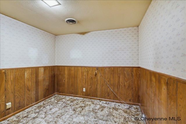 3235 BOXELDER DR, Cheyenne, WY 82001