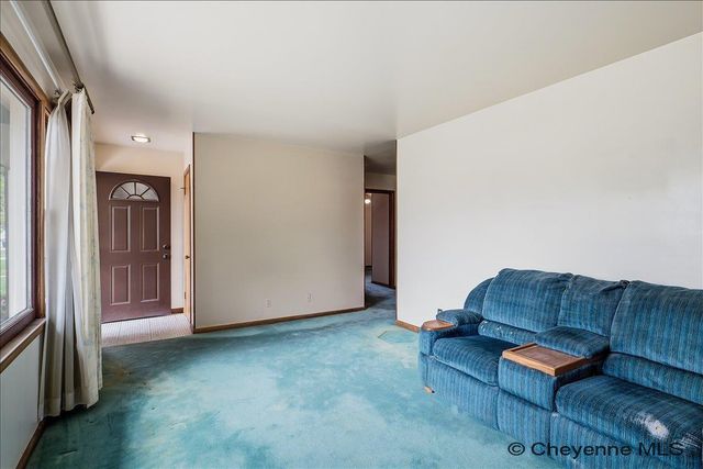 3235 BOXELDER DR, Cheyenne, WY 82001