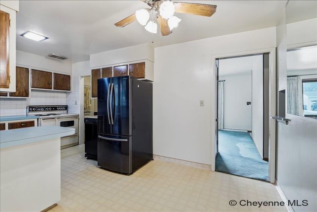 3235 BOXELDER DR, Cheyenne, WY 82001