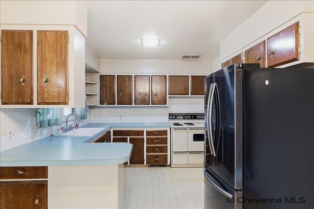 3235 BOXELDER DR, Cheyenne, WY 82001