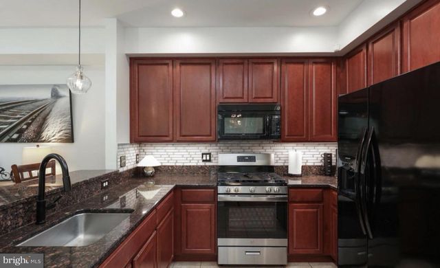 248 HAWTHORNE LN, Barnegat, NJ 08005