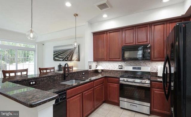 248 HAWTHORNE LN, Barnegat, NJ 08005
