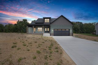 2615 Cooper Creek Rd, Woodlawn, TN 37191