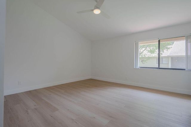 5710 Coach House Circle G, Boca Raton, FL 33486
