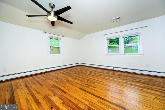 1304 SHERWOOD DR, West Chester, PA 19380