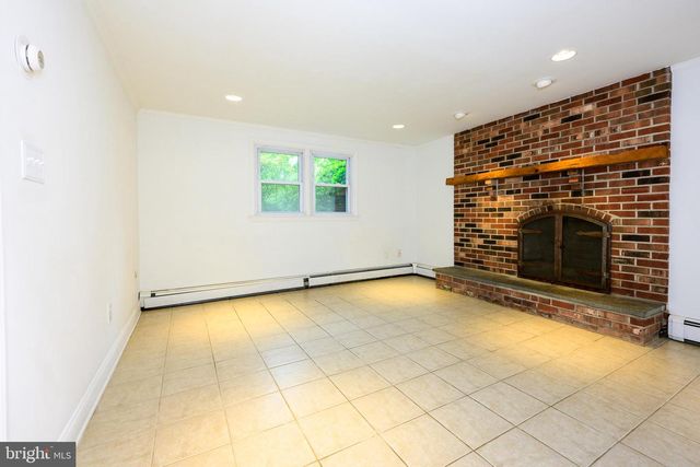 1304 SHERWOOD DR, West Chester, PA 19380