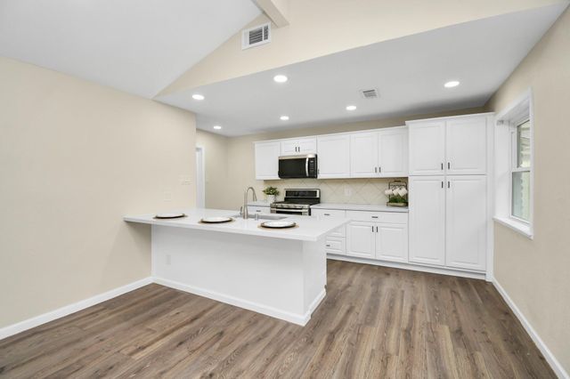 531 Edgebrook Drive, Houston, TX 77034