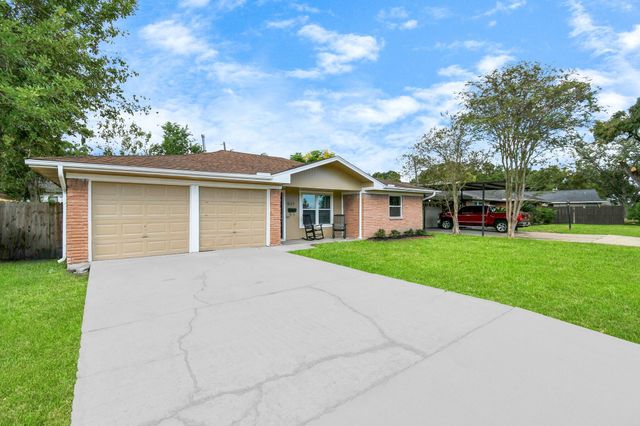 531 Edgebrook Drive, Houston, TX 77034