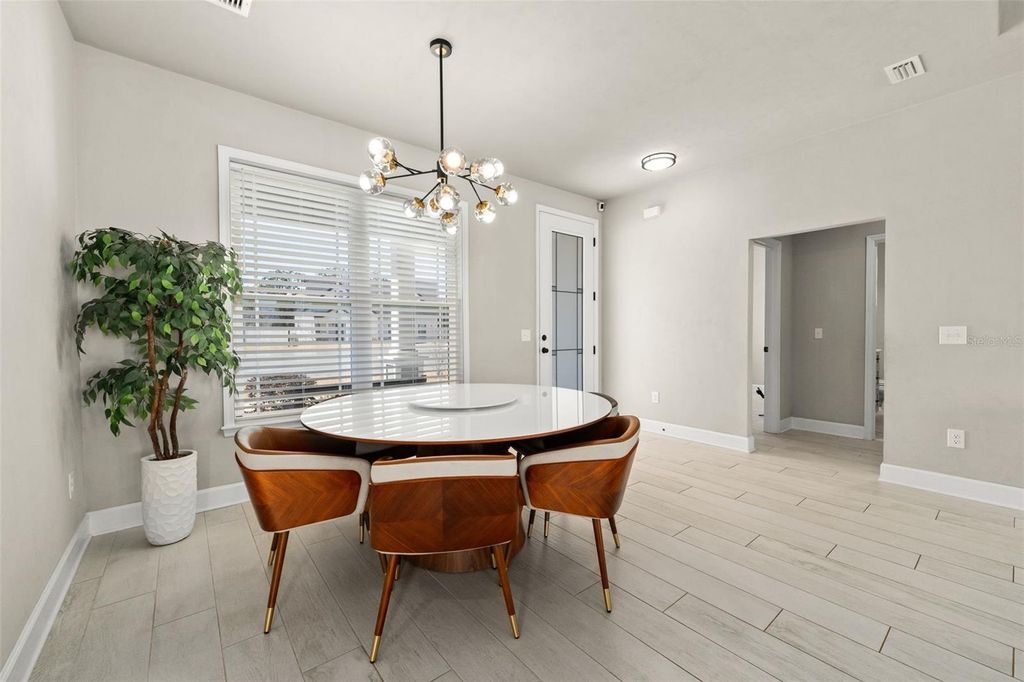 Image 11 of property listing at 24784 SW 21ST LANE, Newberry, FL 32669