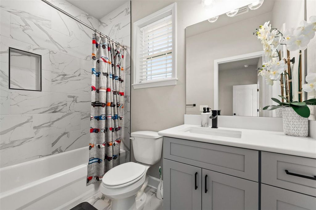 Image 27 of property listing at 24784 SW 21ST LANE, Newberry, FL 32669