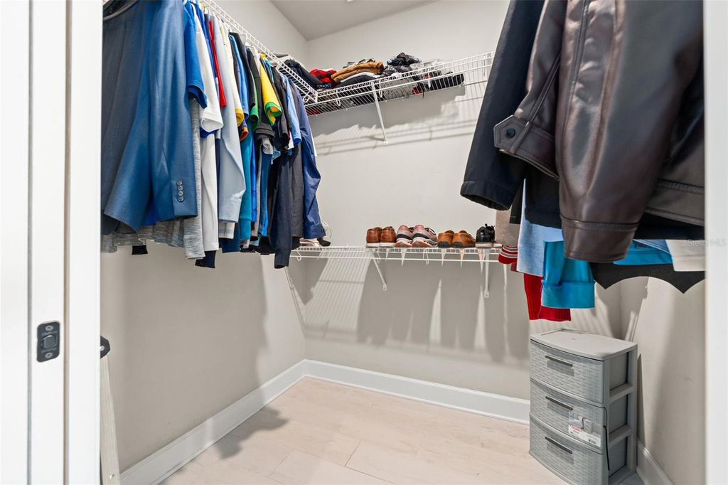 Image 29 of property listing at 24784 SW 21ST LANE, Newberry, FL 32669