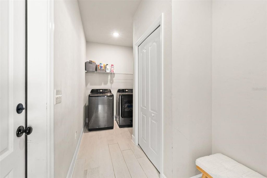 Image 30 of property listing at 24784 SW 21ST LANE, Newberry, FL 32669