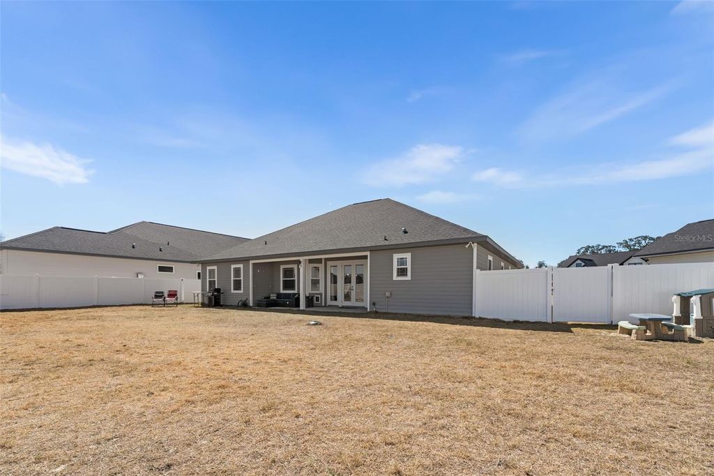 Image 36 of property listing at 24784 SW 21ST LANE, Newberry, FL 32669